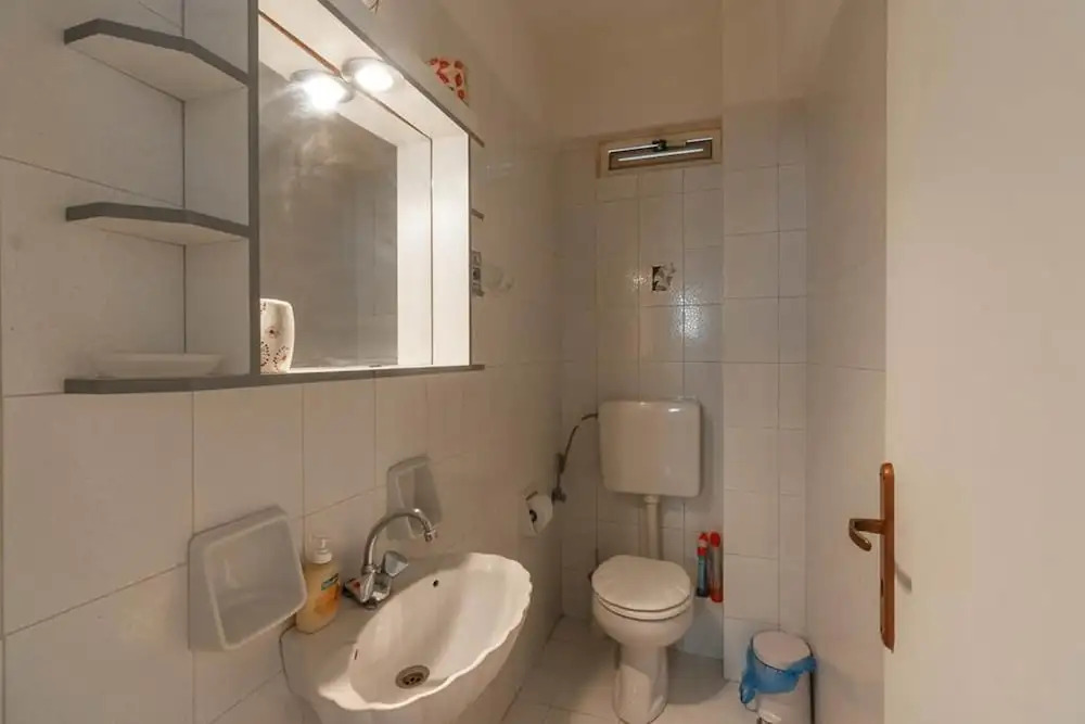 Bright And Spacious Flat, 5 Min From The Beach