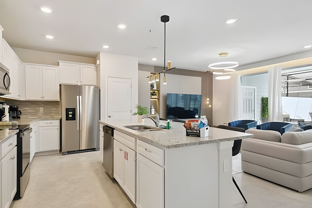 Luxury 5BR Home w/ Private Pool Near Disney
