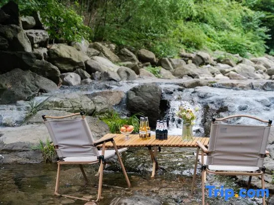 Anji Jinyi · Shijian Streamy Homestay