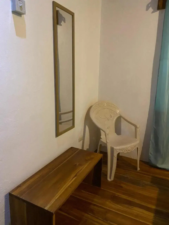 Mauras Tropical Mini Hostel