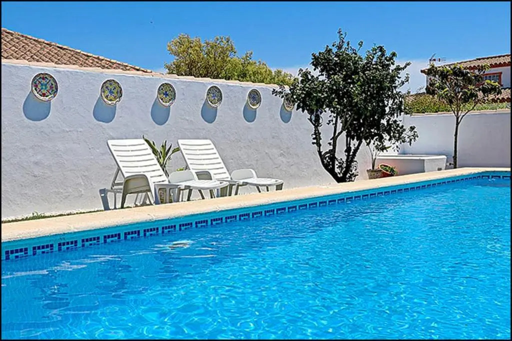 Bungalow Ramos II, con piscina compartida