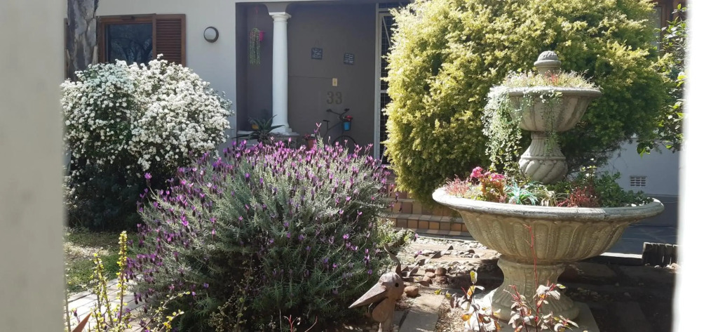 Die Tuis Huis Selfcatering Guesthouse