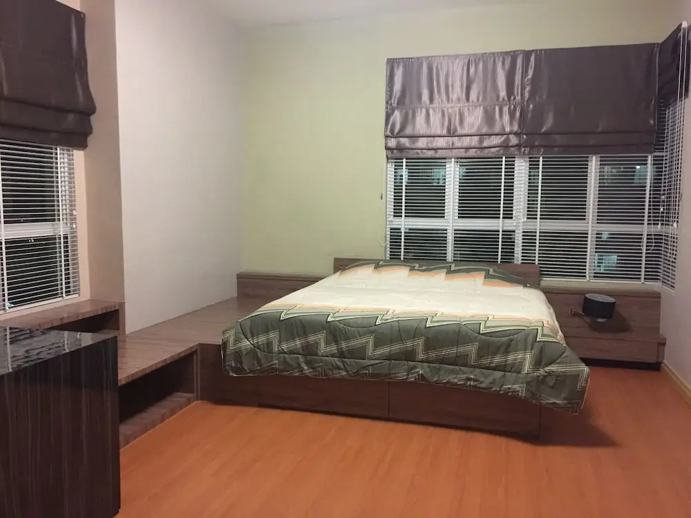KK Holiday Homestays Grand Corner