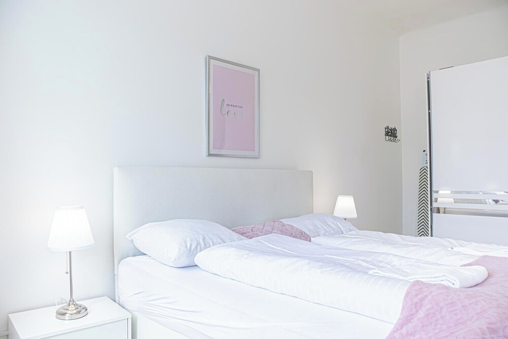 Budget 2BR Long Stay Near Matzleinsdorf