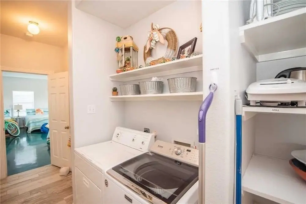 228 Mustang Royale - 4 Br Home