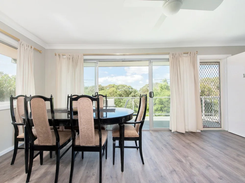 Surfair, Unit 1/24 Marine Drive