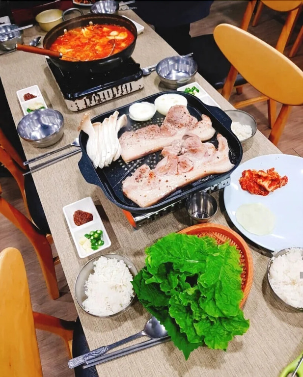 Sanbangsan Hot Spring Pension