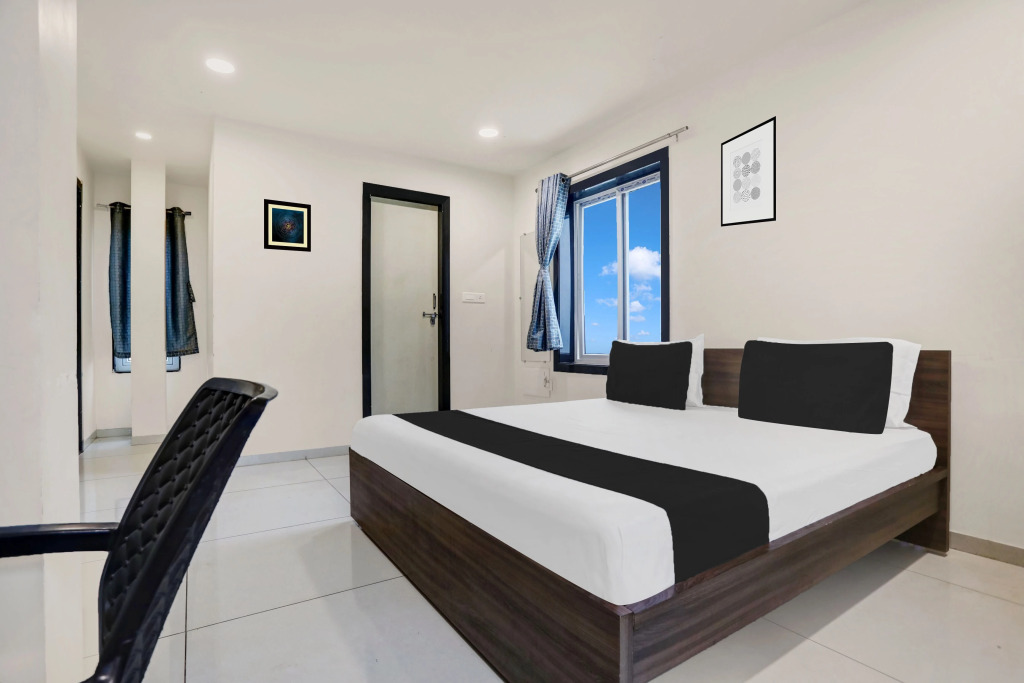 OYO Hotel O Ashok Nagar Near JNTU College