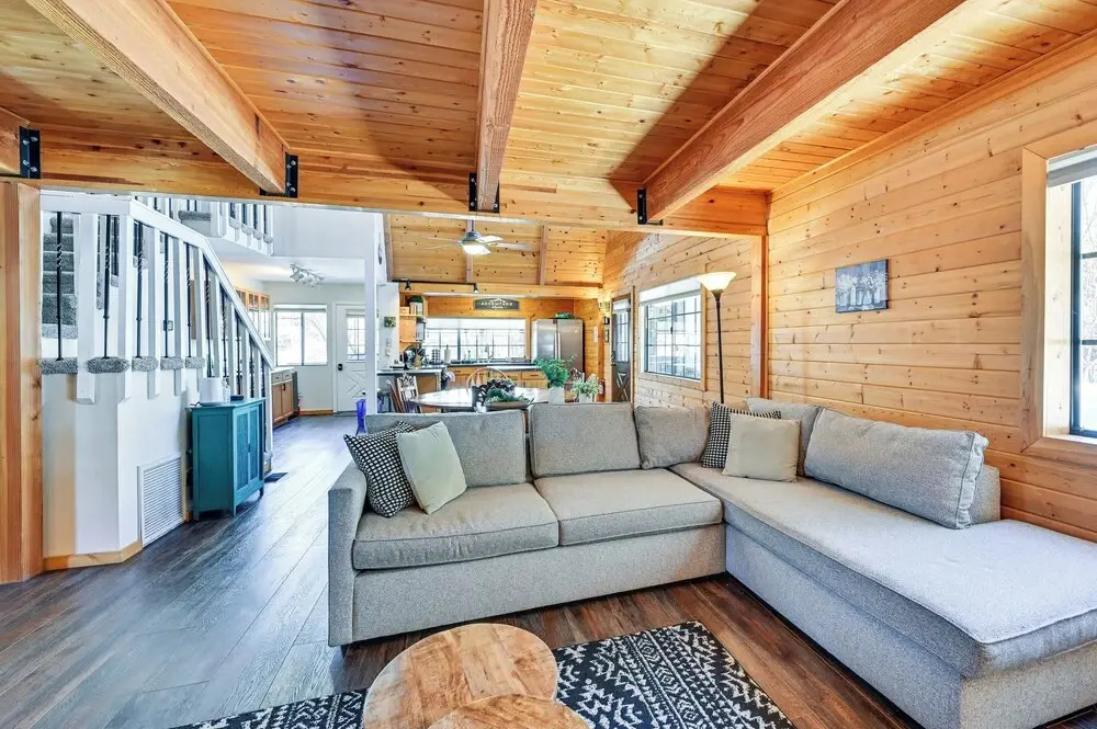 A-frame Munds Park Retreat: 35 Miles to Snowbowl