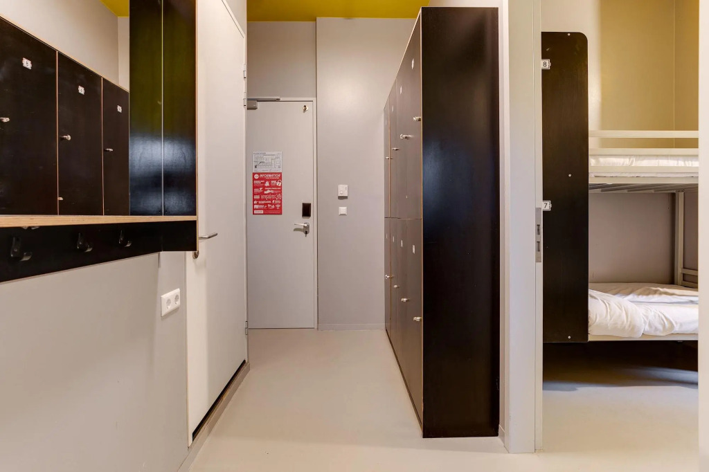 ClinkNOORD Hostel