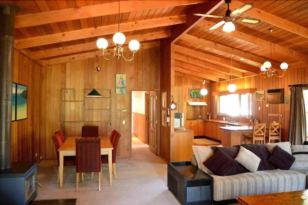 Lisieux - Country Style Family Retreat