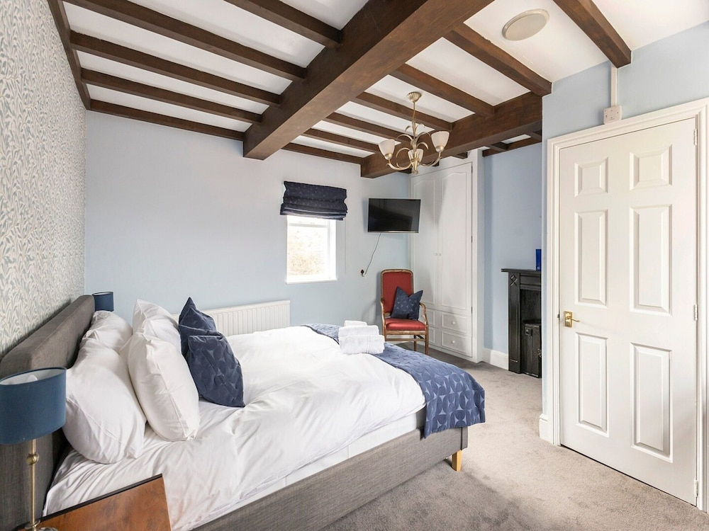 Standard Double Suite