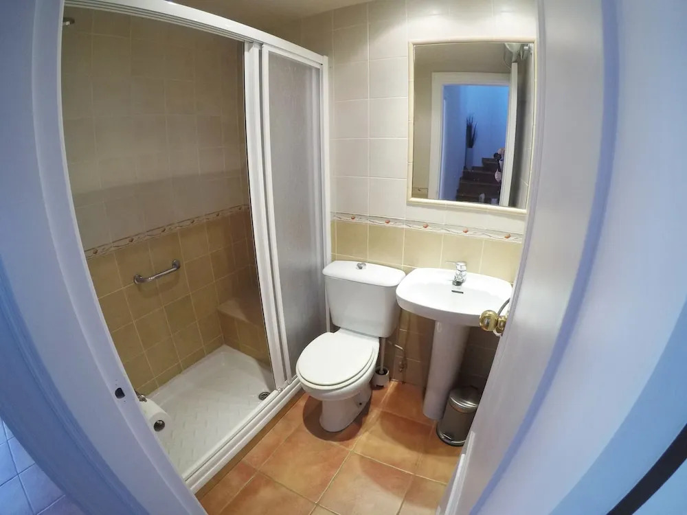 San Pedro, Marbella, Guadavillas Beach Resort. 5 Bed 5 Bath House