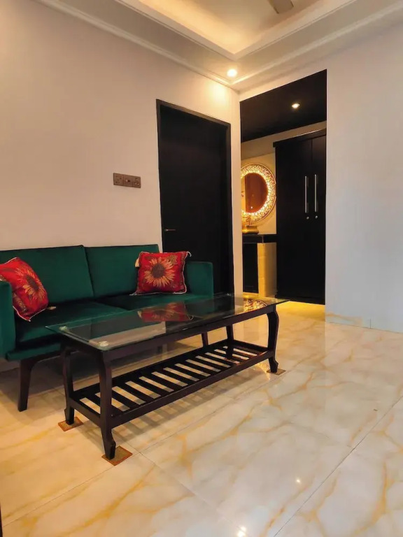 Modern Luxe Studio Apartment in Uttara near Airport