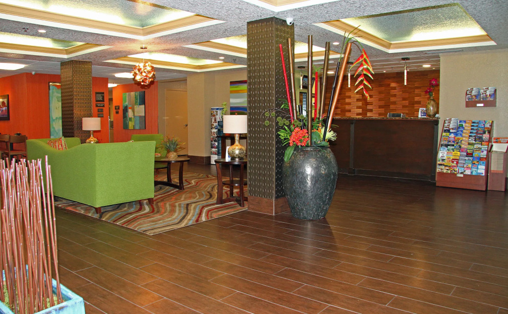 Best Western PLUS Universal Inn