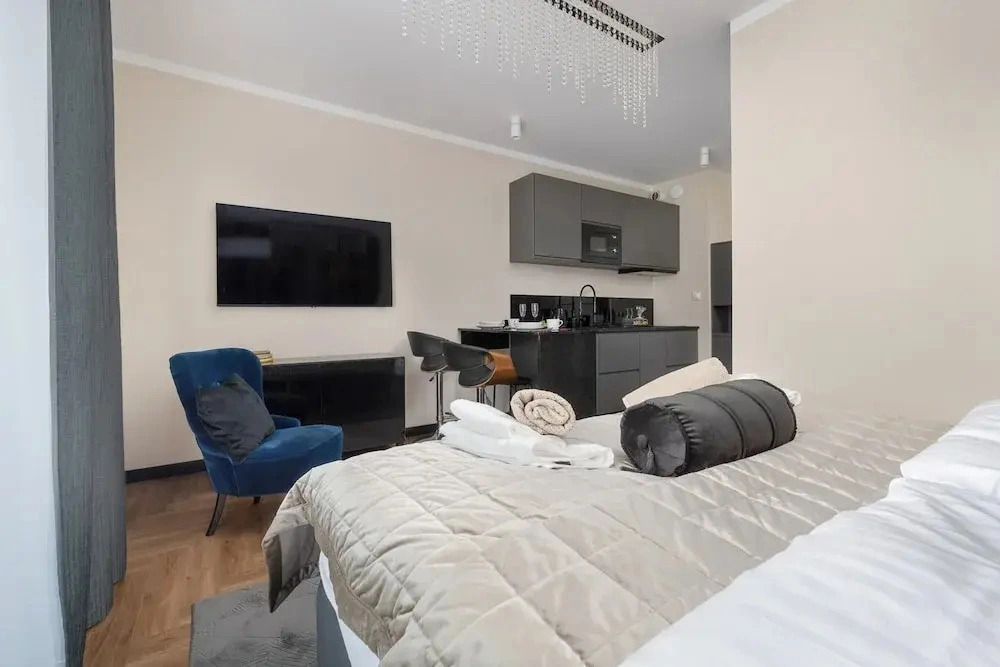 Holiday Studio With Balcony, Indoor Pool, Sauna