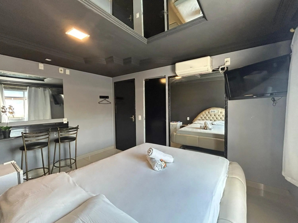 Lamour Hotel