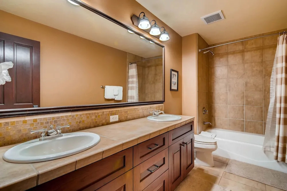 Best Condo in Frisco the Penthouse at Marina Park 3 Bd 3 5BA by RedAwn