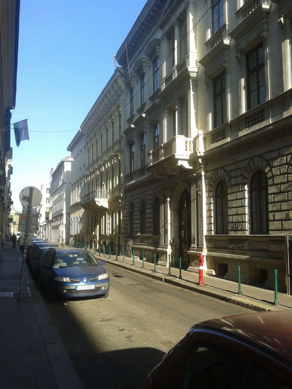 Bphome Apartments