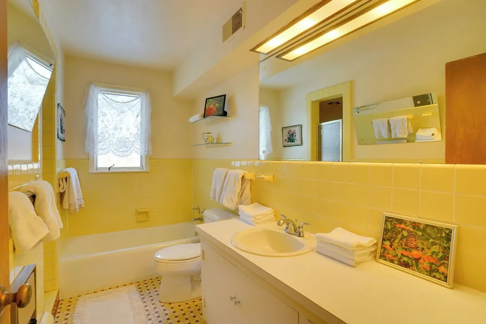 15 Mi to Downtown Minneapolis: Retreat on 5 Acres