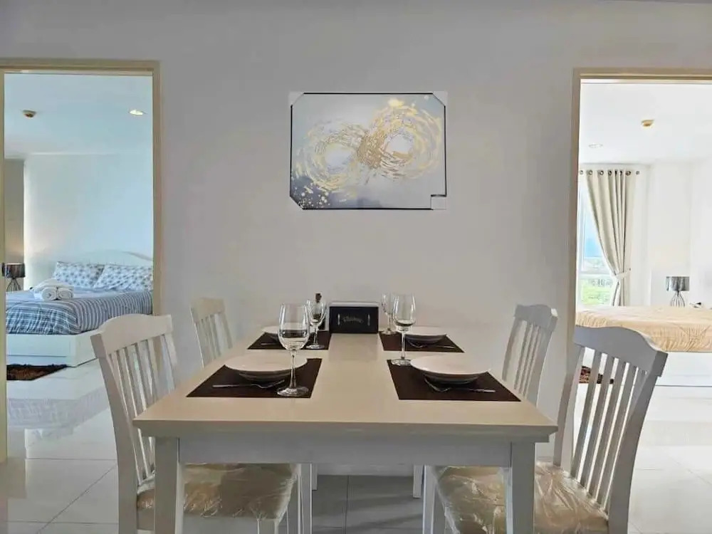 Modern 2-bedroom Condo With Ocean and Pool Views in Cha-am