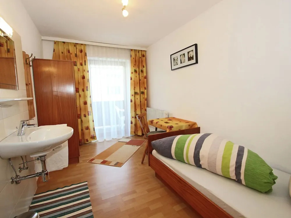 Beautiful Apartment in Ried im Zillertal With Mountain View