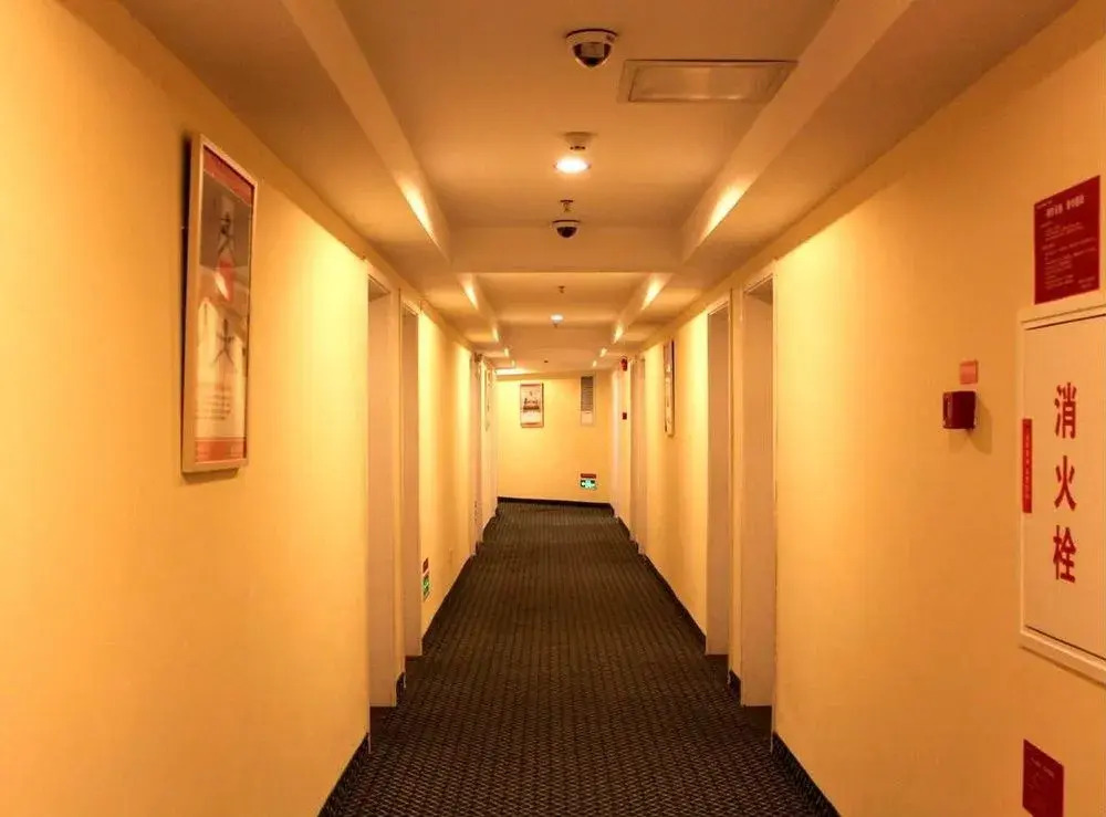 Hanting Express Hotel Zhuhai Gongbei Kouan
