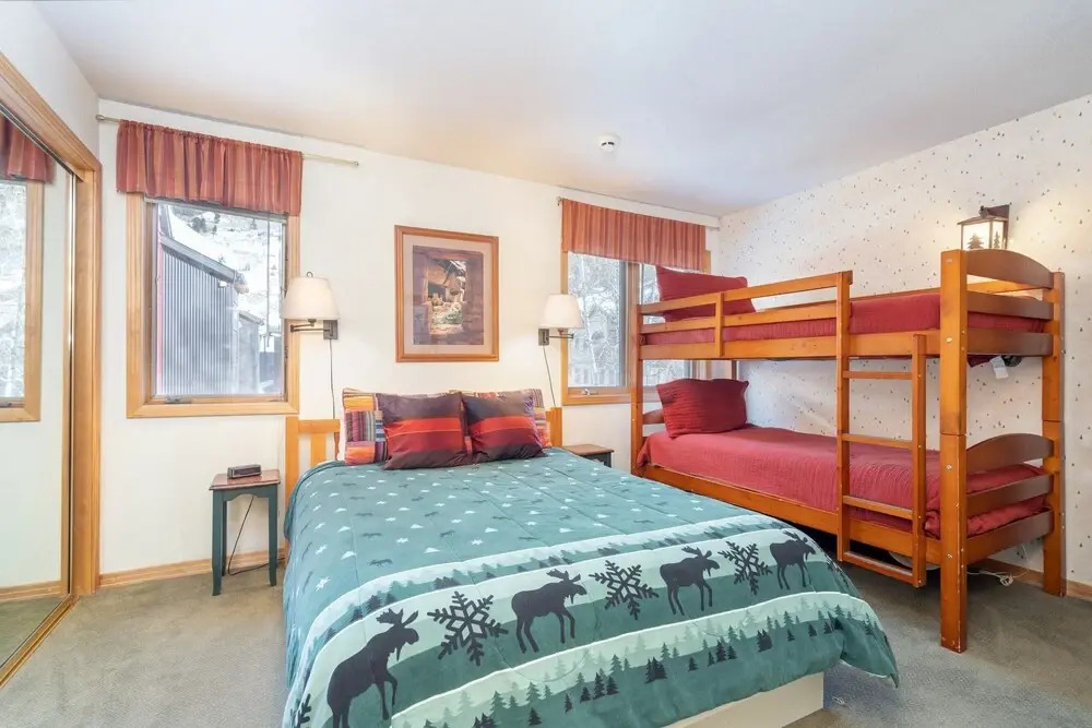 Lulu City - 2 Bedroom + Den Condo #4B - LLH 57387