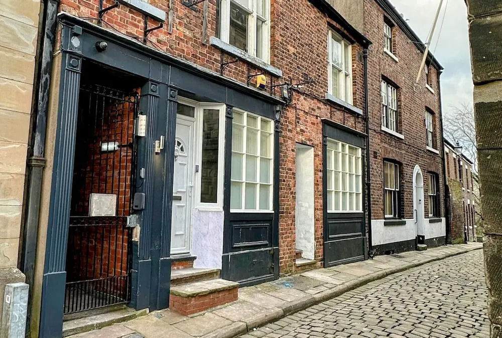 Macclesfield Lodge