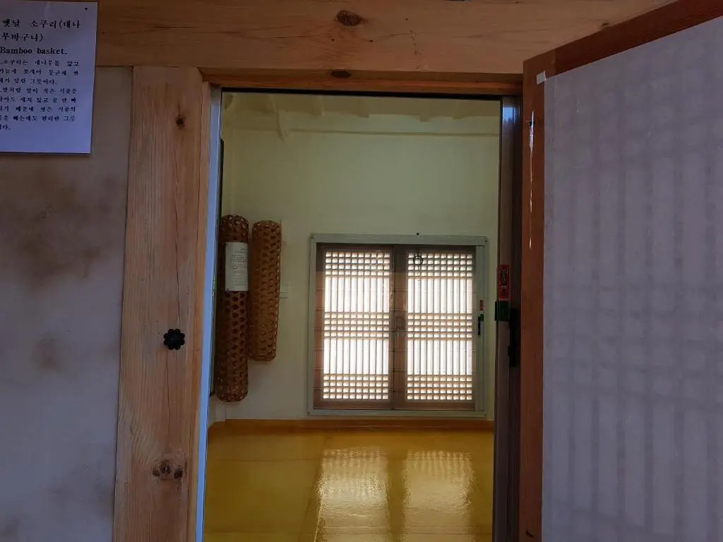 Jukheon Traditional House