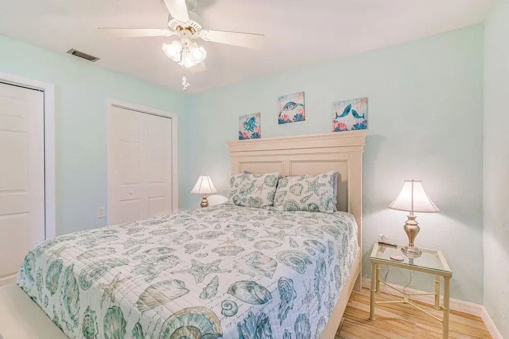 Riverfront Home With Private Dock, Fire Pit!