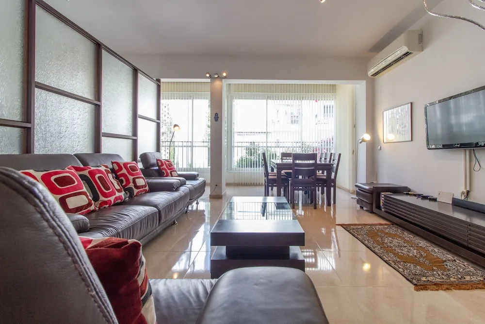 Bright 3BR in the Beating Heart of TLV