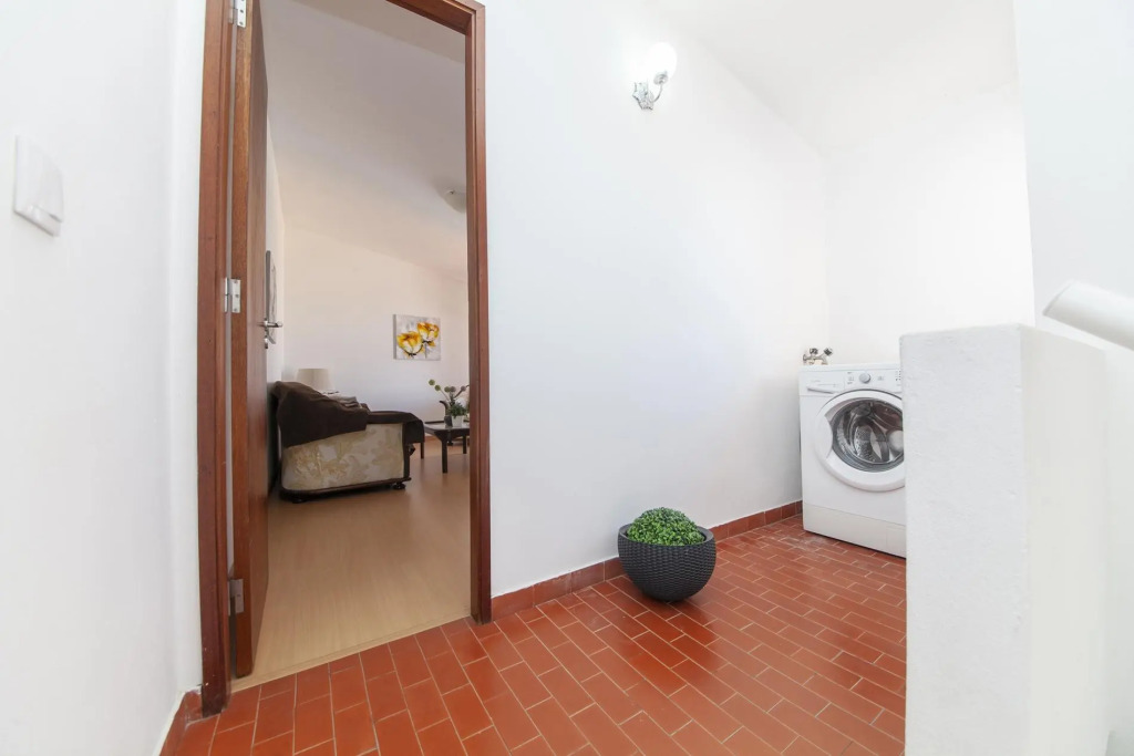 C08 - Central Sao Goncalo Townhouse