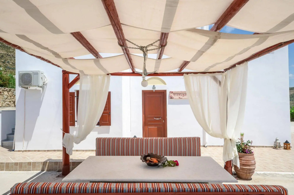 Villa of Roses in Naxos - Private villa with pool