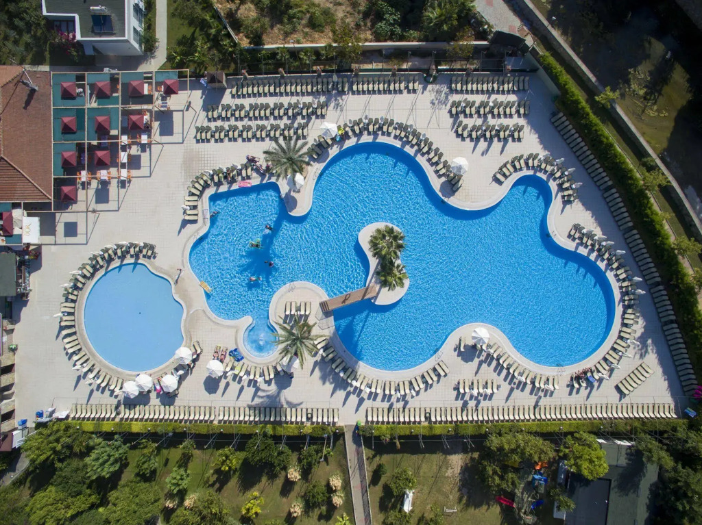 Green Garden Suites Hotel