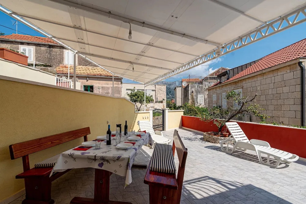 A1-apartment 50m From the Beach With the sea View