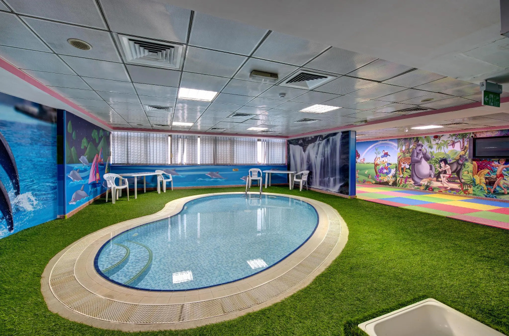Royal Tulip Dancenter Suites Sharjah