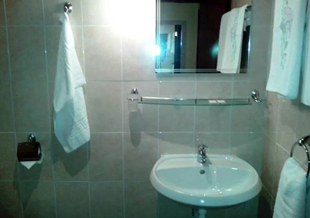 Hotel Tiron