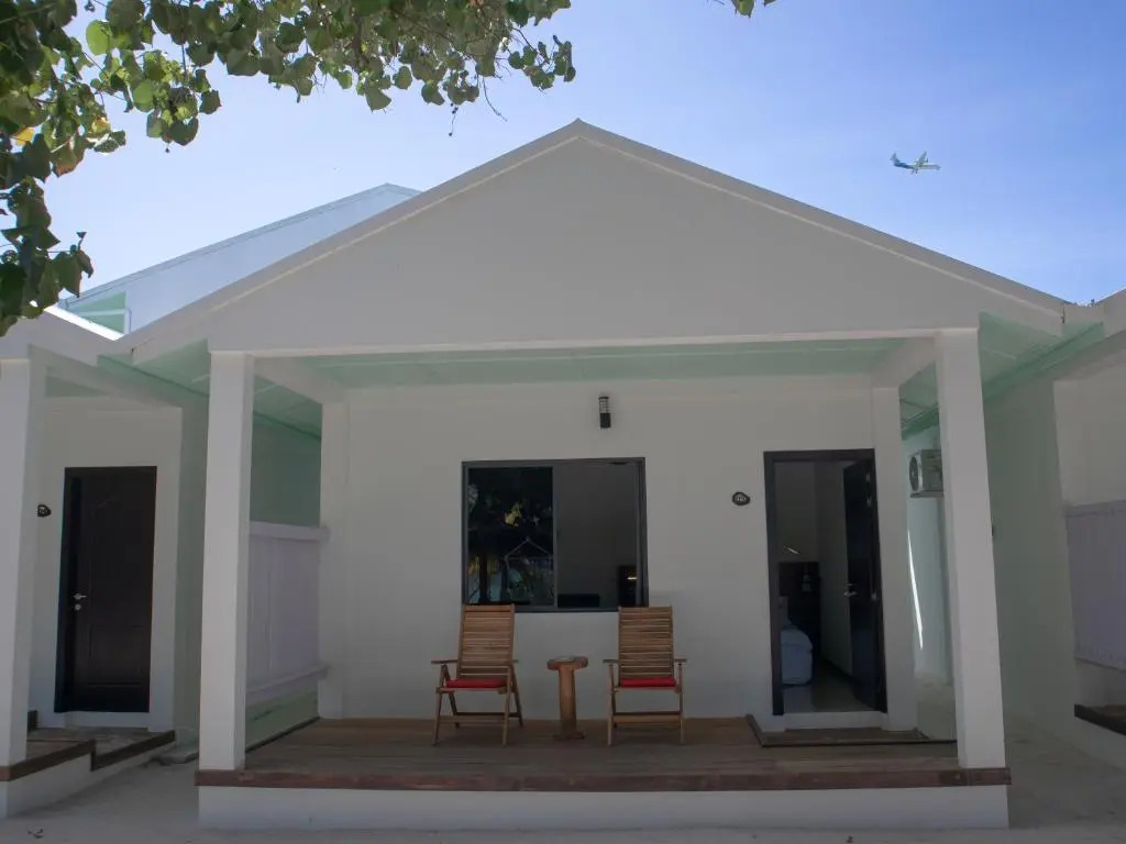 Clouds Beach Retreat Laamu Gan