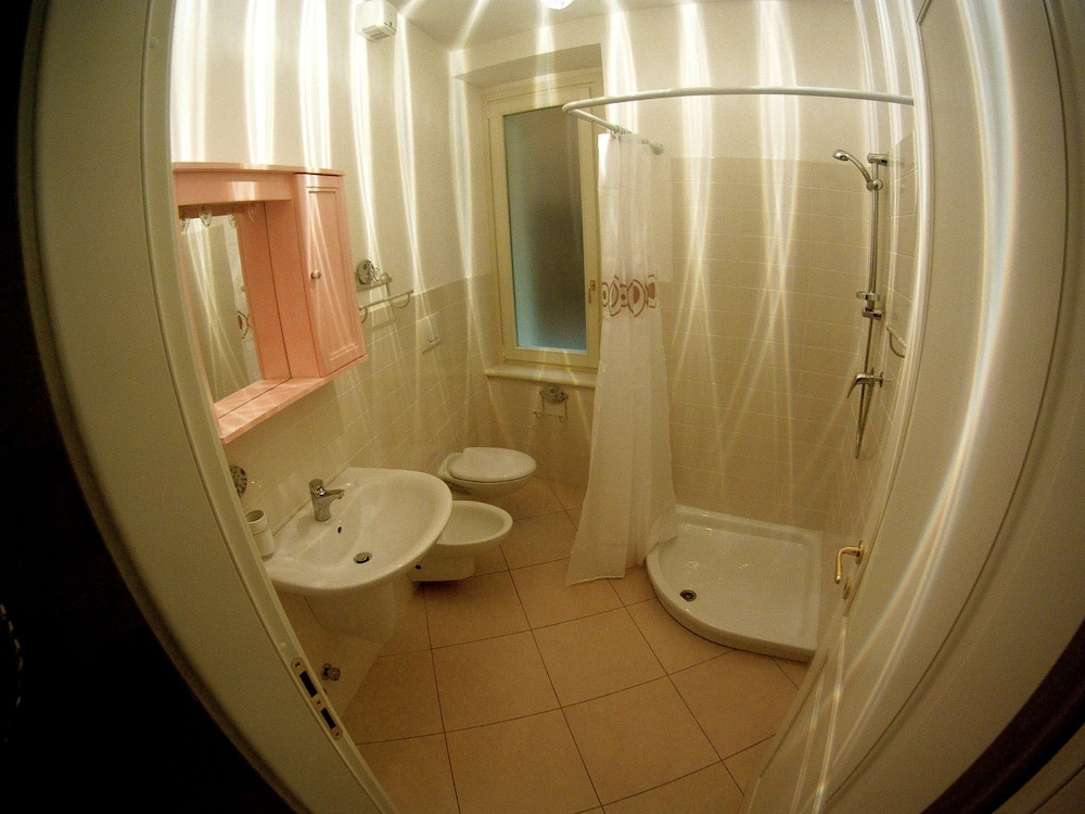 The charmant apartment with lake view