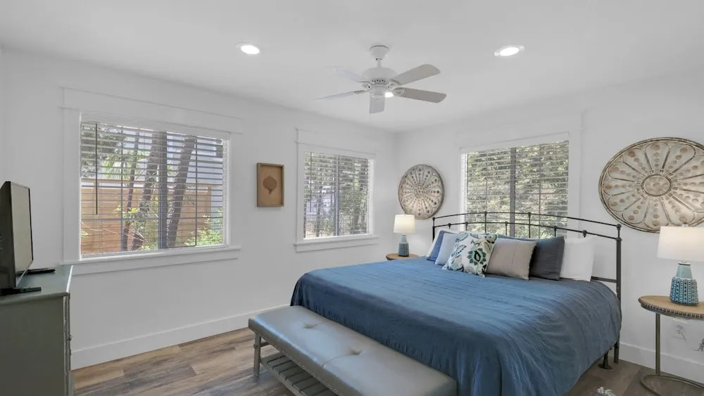 5 Minutes to the Beach; Old Florida Charm + Modern Upgrades