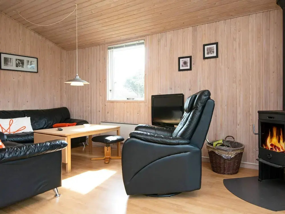 Peaceful Holiday Home in Jutland with Hot Tub