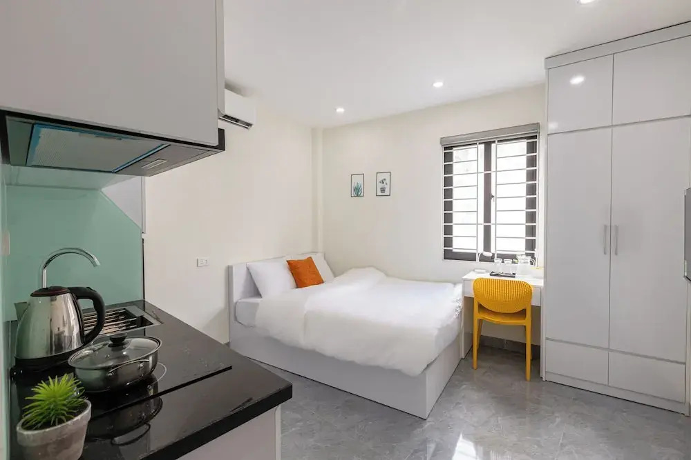 Hera Palace Home & Apartment