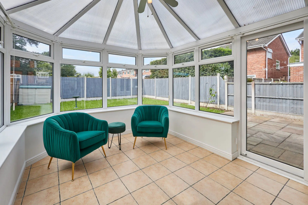 Host   Stay   Greenway House