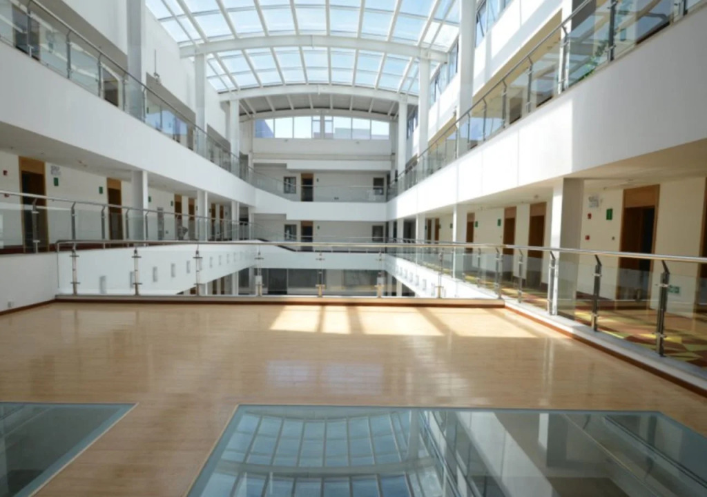Vatica Tianjin Fifth Avenue Foreign Language Children's Hospital Hotel