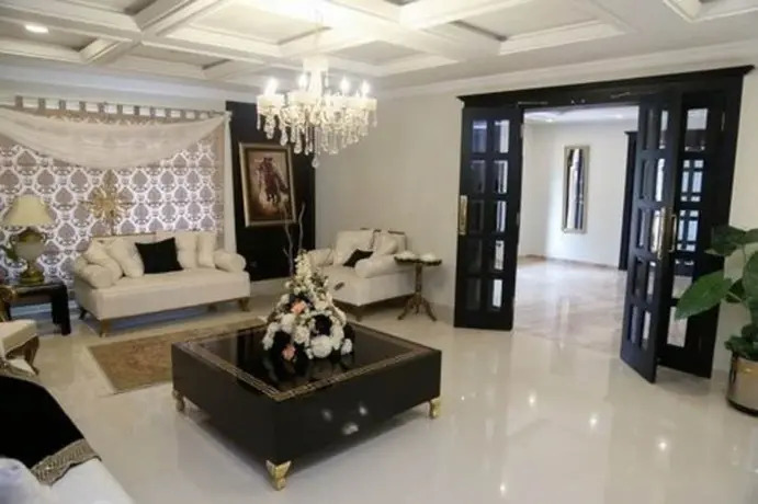 Hotel Beesh Beesh Village