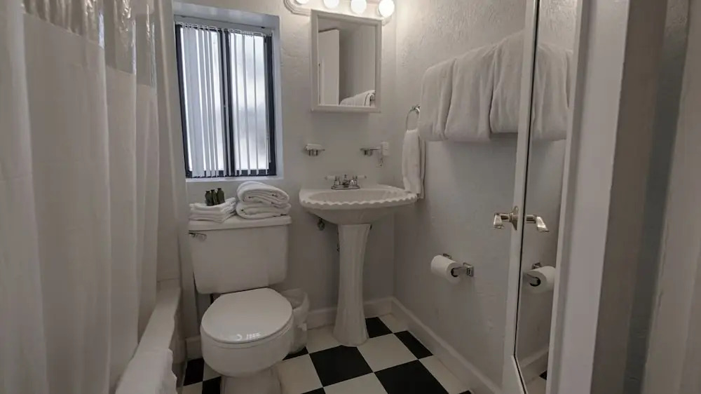 Sabal Palms Inn