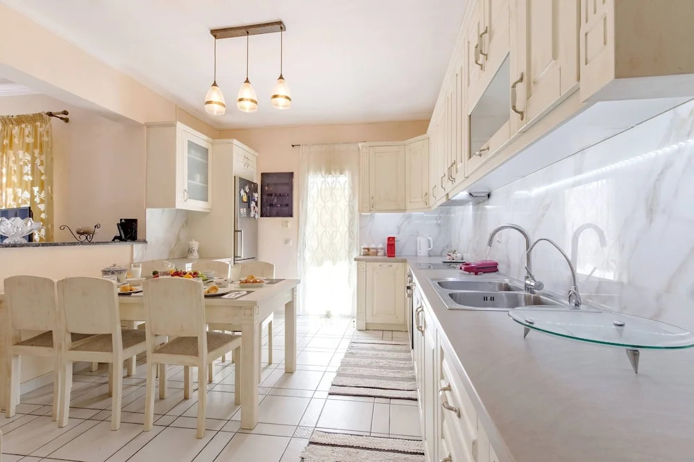 Villa Armeni by CorfuEscapes