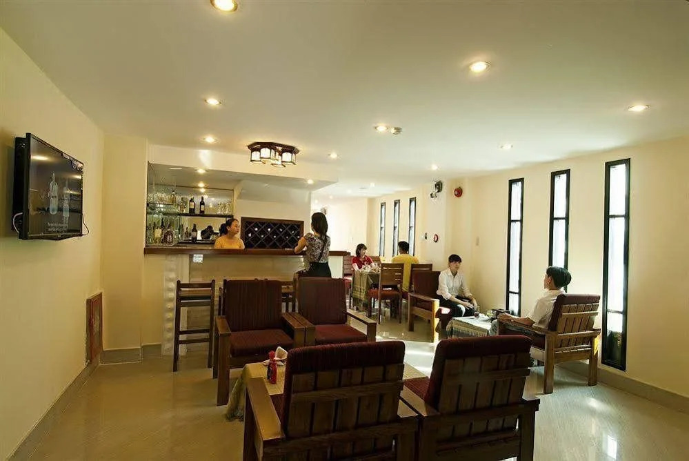 Cham Hotel