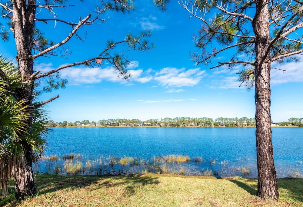Disney Lake House Minutes From Airport